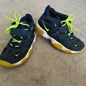 Nike Boys Air Turf Raider Blue Basketball Shoes Sneakers Size 7 youth